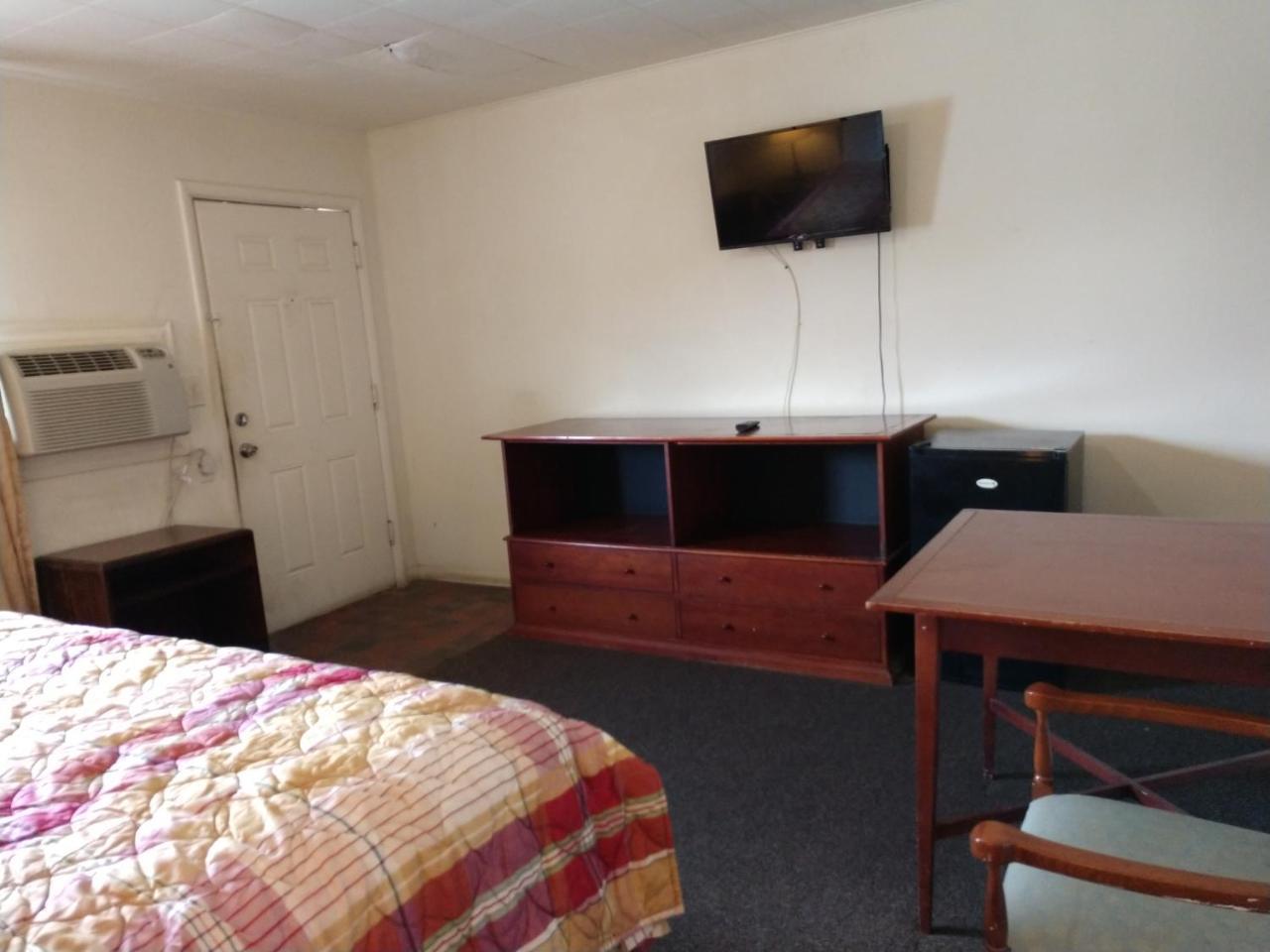 Economy Inn Brownfield 외부 사진